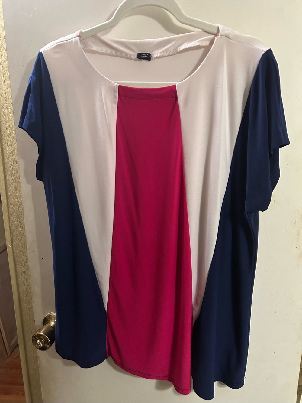 Women's Colorblock Scoop Neck Top in Pink, White & Navy